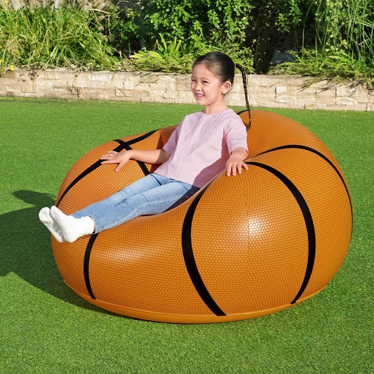 Bestway Riesiger aufblasbarer Basketball-Sessel 114x112x66 cm +6 Jahre Innen- und Garten 75103 - Thumbnail 3