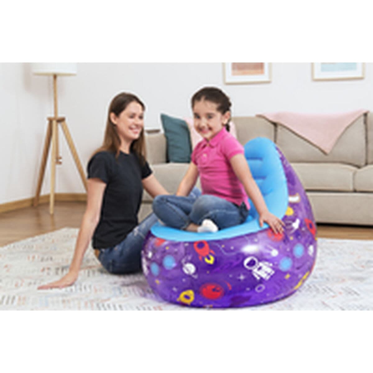 Bestway aufblasbarer Sessel mit LED-Leuchten Weltraum 72x72x64 cm +3 Jahre Innen- und Garten 75122 - Thumbnail 6