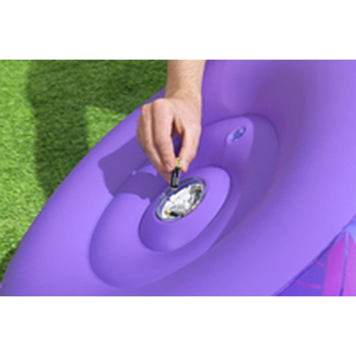 Bestway aufblasbarer Sessel mit LED-Leuchten Weltraum 72x72x64 cm +3 Jahre Innen- und Garten 75122 - Thumbnail 8