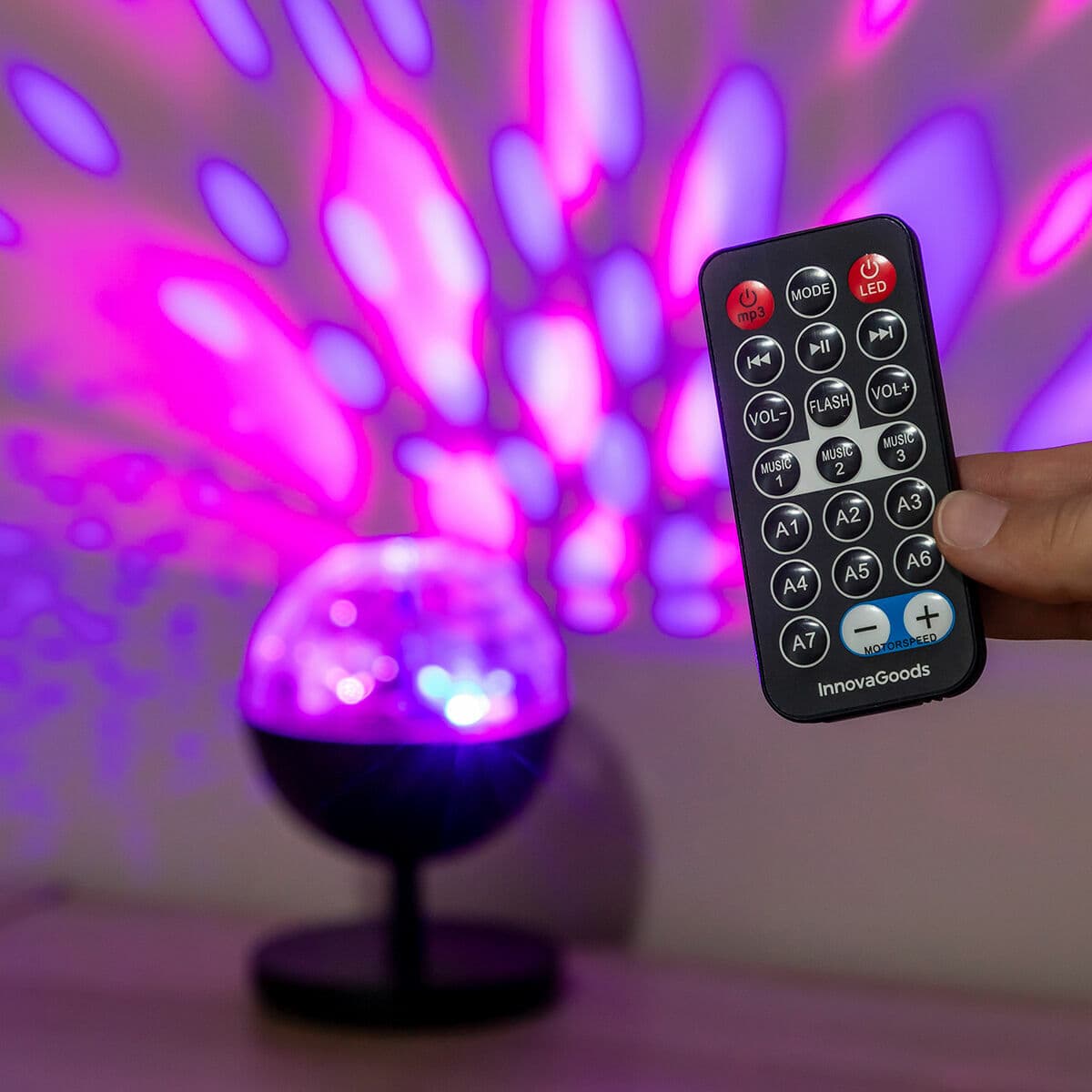 Aufladbarer LED-Projektor mit Lautsprecher Istarlyt InnovaGoods - Thumbnail 4