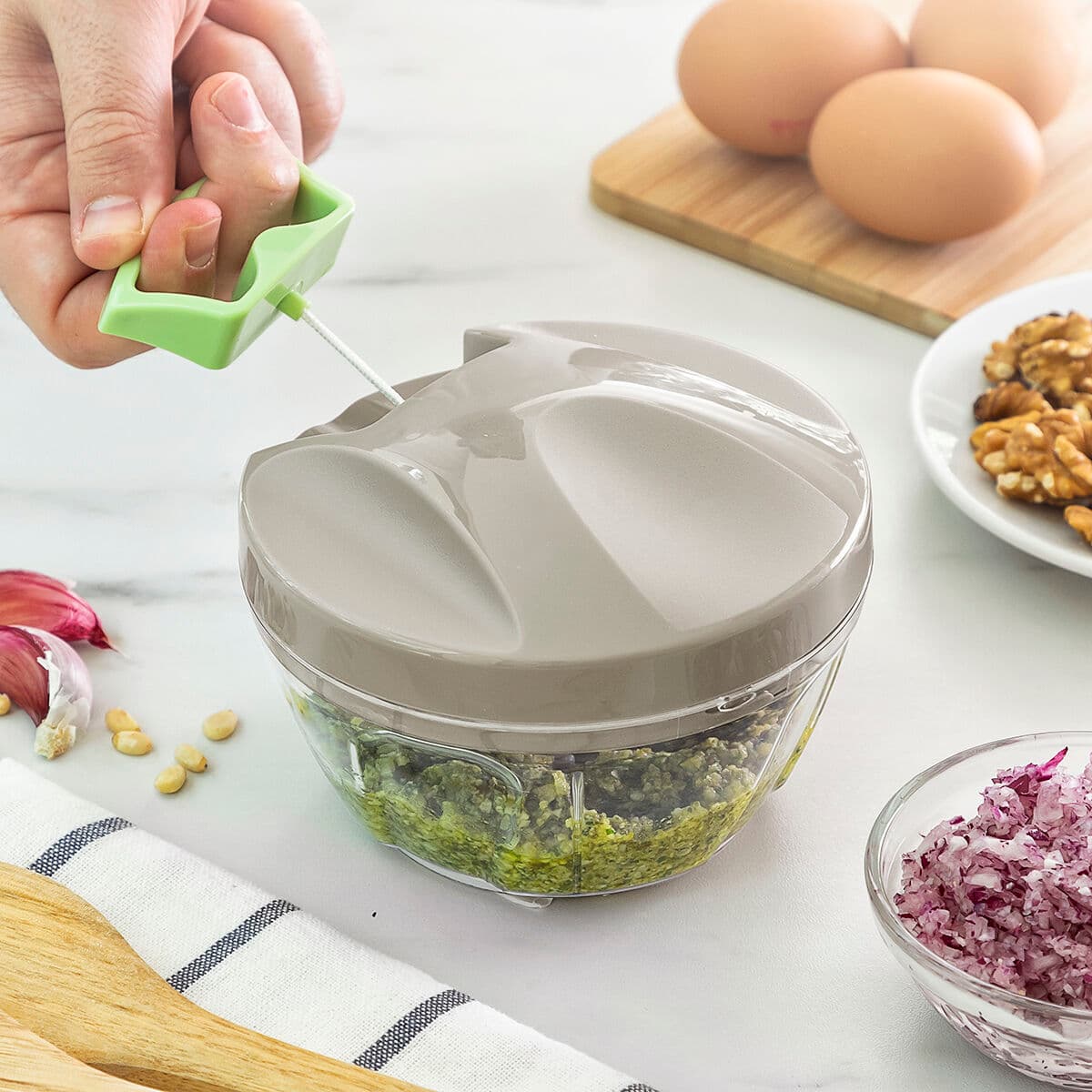 Manueller Mini-Zerkleinerer mit Seilzug Spinop InnovaGoods — Bild 1