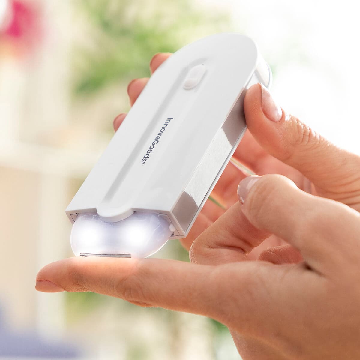 Wiederaufladbarer Mini-Rasierer mit LED-Licht Epiluch InnovaGoods - Thumbnail 7