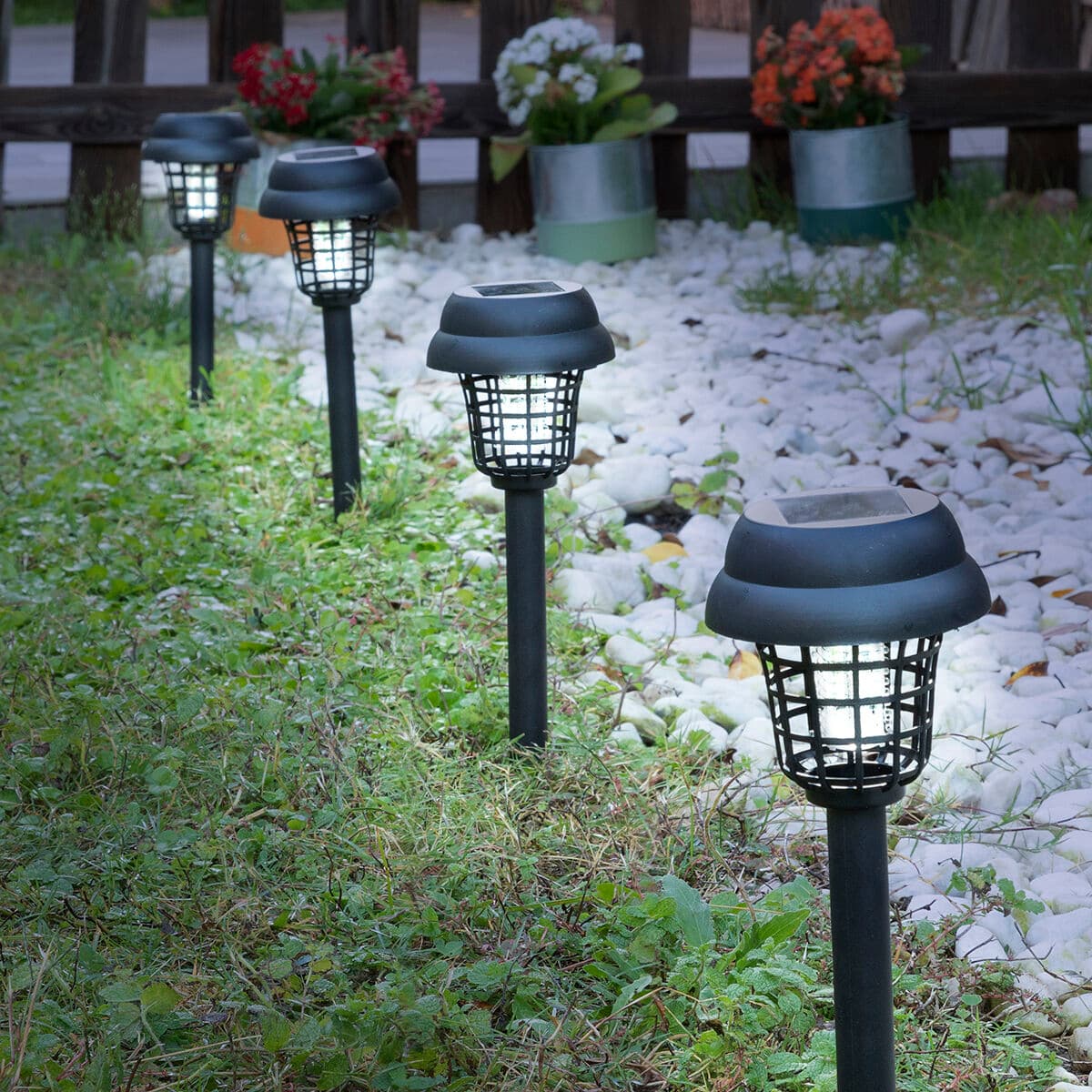 Solarbetriebene Lampe für den Garten gegen Mücken Garlam InnovaGoods - Thumbnail 3