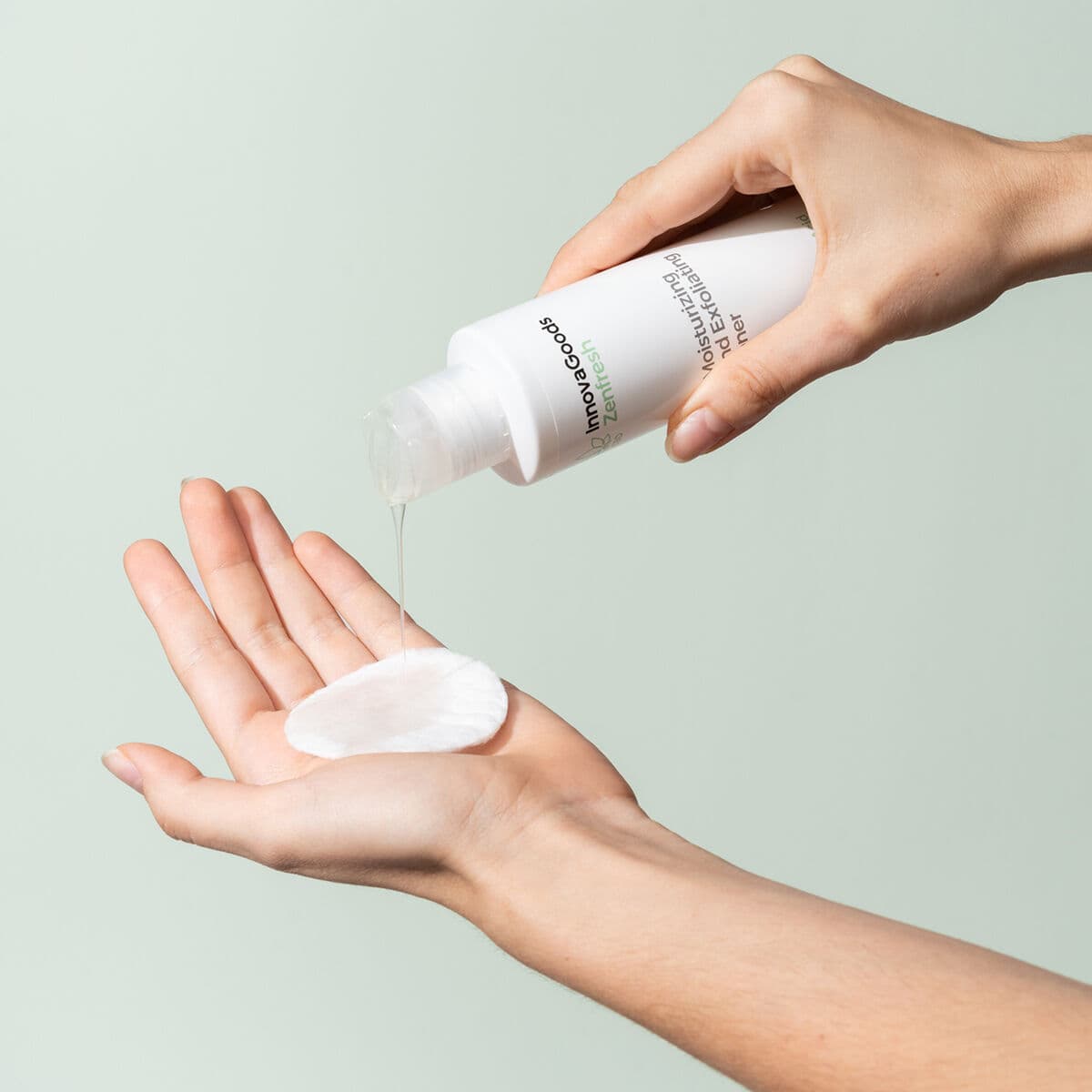 Feuchtigkeitsspendendes Gesichtswasser mit Peeling-Effekt CBD Zenfresh InnovaGoods 150 ml - Thumbnail 4